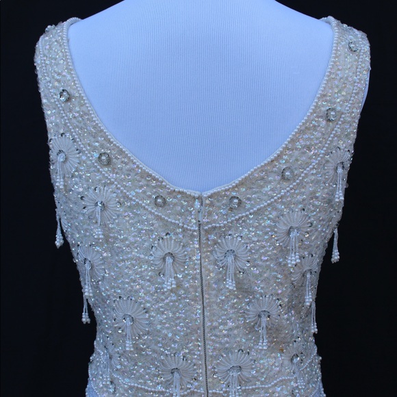 Vintage 50s-60s Ivory Knit Top w/Beading & Sequins - Picture 3 of 5
